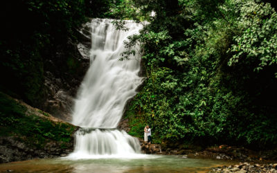 Waterfall Photoshoot in the Costa Rican Jungle: A Unique Experience!