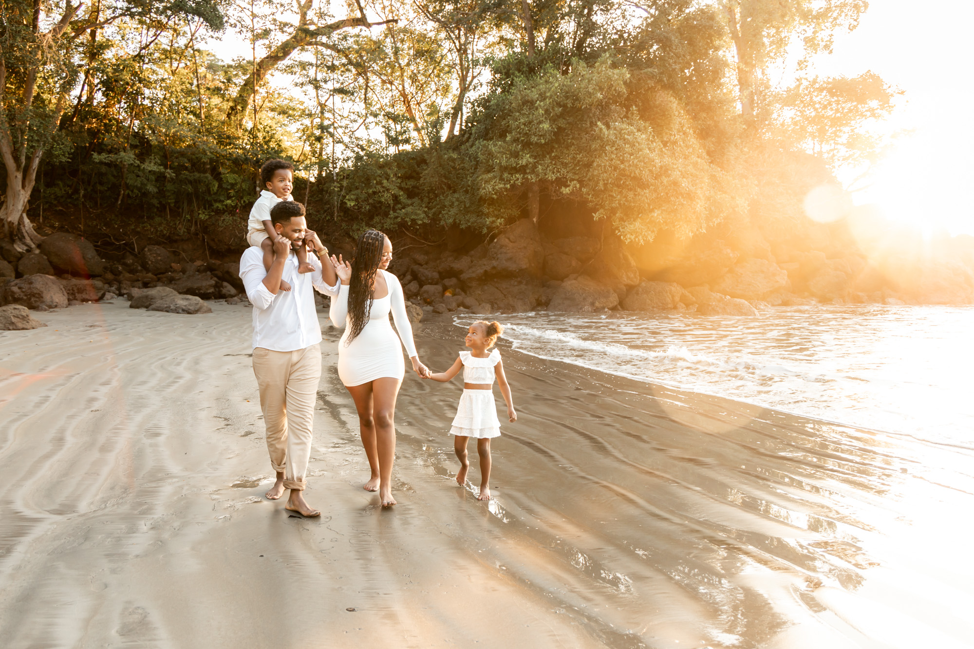 Tulemar Beach Family Photoshoot
